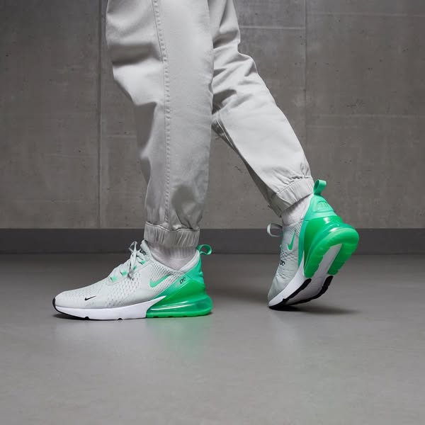 Nike Air Max 270 "Light Silver Green"