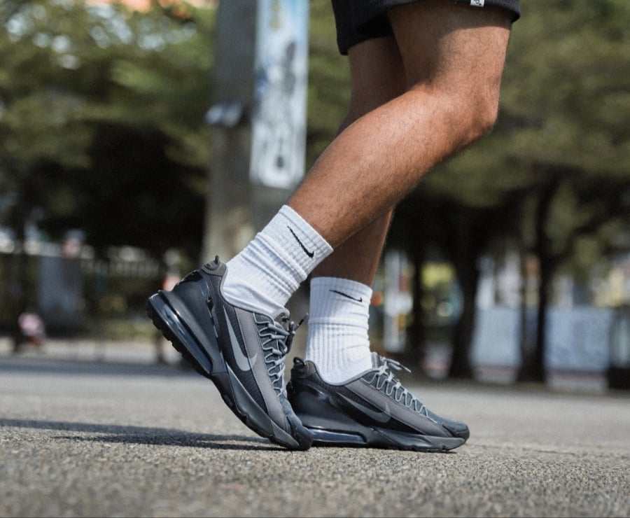 Nike Air Max Pulse Roam 