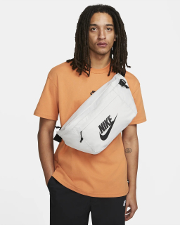 Nike Tech Hip Pack